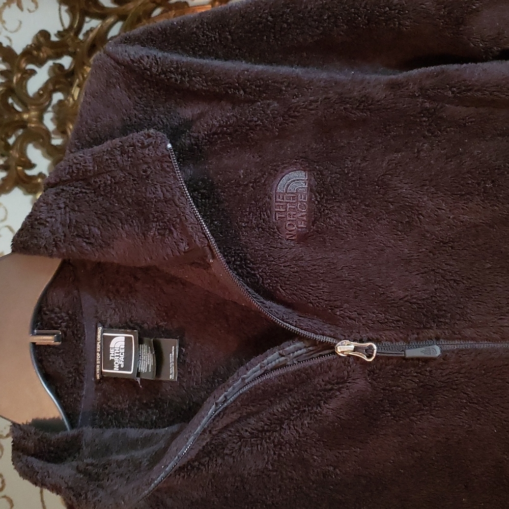 Womens, " Northface " jacket - Picture 2 of 4